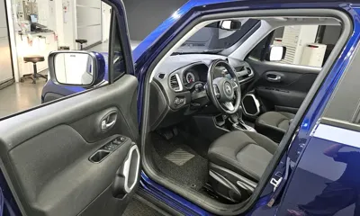 Jeep Renegade 2021, 44860 км, за 10463.57 USD - фото 10