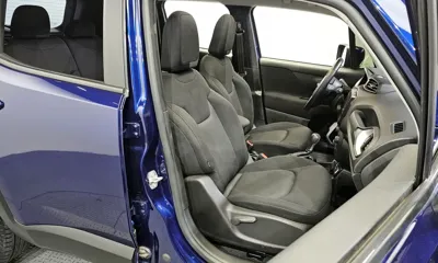 Jeep Renegade 2021, 44860 км, за 10463.57 USD - фото 12
