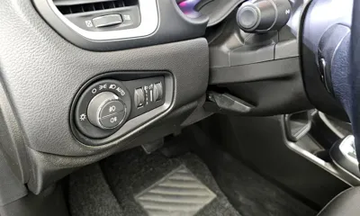 Jeep Renegade 2021, 44860 км, за 10463.57 USD - фото 15