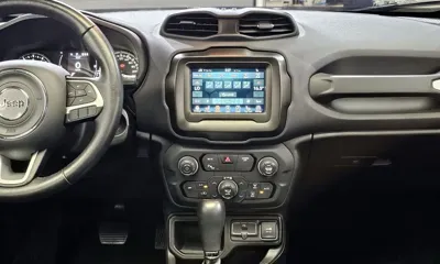Jeep Renegade 2021, 44860 км, за 10463.57 USD - фото 19