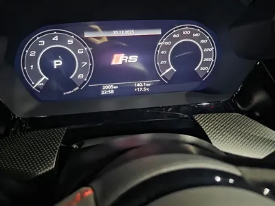 Audi RS3 2024, 2000 км, за 52196.89 USD - фото 7