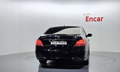 Hyundai Equus 2015, 159353 км, за 5748.26 USD