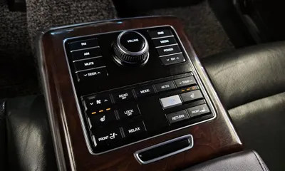 Hyundai Equus 2015, 159353 км, за 5710.91 USD - фото 20