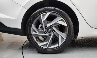 Hyundai Avante 2024, 44479 км, за 15570.04 USD