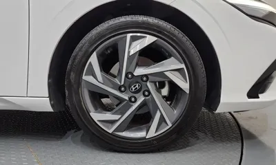 Hyundai Avante 2024, 44479 км, за 15570.04 USD - фото 21