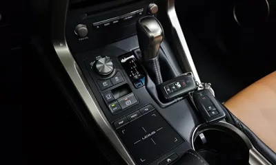Lexus NX 2019, 98098 км, за 18390.42 USD - фото 9
