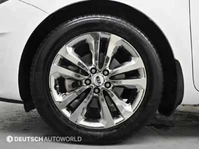 Kia Canival 2016, 157129 км, за 5251.41 USD