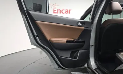 Kia Sportage 2019, 168663 км, за 8450.44 USD - фото 25