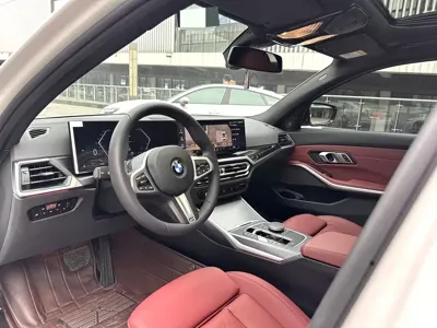 BMW 3 Series 2024, 40000 км, за 21246 USD