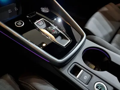 Audi A3 2025, 2577 км, за 20690.13 USD - фото 9