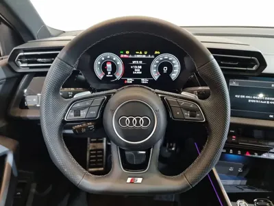 Audi A3 2025, 2577 км, за 20690.13 USD - фото 12