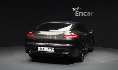 Porsche Panamera 2016, 110303 км, за 16901.77 USD