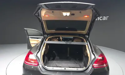 Porsche Panamera 2016, 110303 км, за 16825.23 USD - фото 20