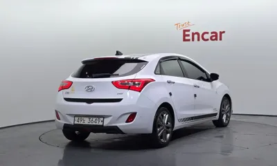 Hyundai i30 2015, 124651 км, за 3938.56 USD