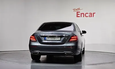Mercedes-Benz E-Class 2019, 62757 км, за 19627.15 USD
