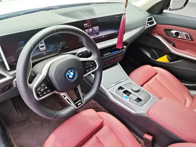 BMW i3 2025, 32000 км, за 21727.42 USD - фото 12