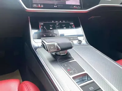 Audi A7 2021, 60000 км, за 32970.64 USD