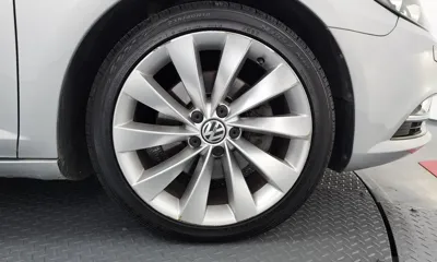 Volkswagen CC 2014, 93104 км, за 4635.76 USD