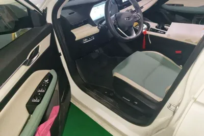 Geely Auto Emgrand L HiP 2022, 8600 км, за 9661 USD - фото 16