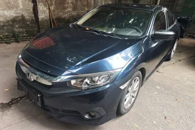 Honda Civic · 2016 год