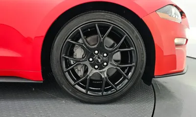 Ford Mustang 2021, 84938 км, за 14779.29 USD