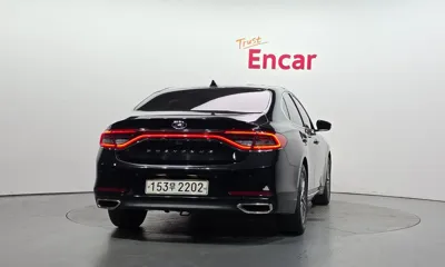 Hyundai Grandeur 2018, 165193 км, за 6229.49 USD