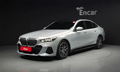 BMW 5-Series · 2024 год