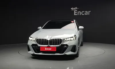 BMW 5-Series 2024, 28179 км, за 41042.37 USD