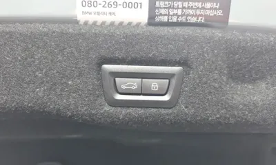 BMW 5-Series 2024, 28179 км, за 40983.64 USD - фото 32