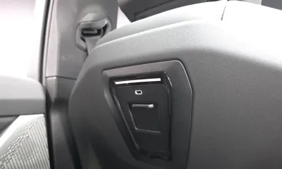 BMW 5-Series 2024, 28179 км, за 40983.64 USD - фото 37