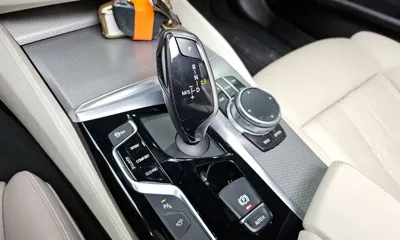 BMW 5-Series 2018, 111339 км, за 24204.16 USD - фото 9