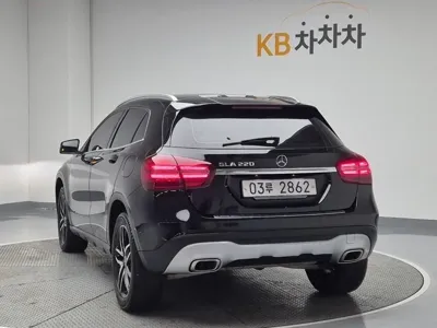 Mercedes-Benz GLA-Class 2019, 87232 км, за 11832.37 USD