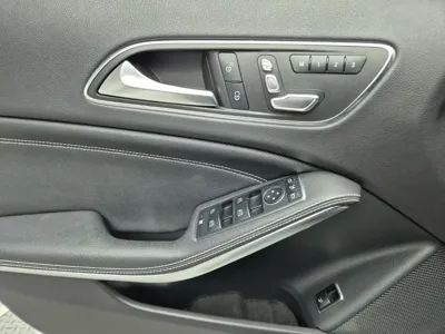 Mercedes-Benz GLA-Class 2019, 87232 км, за 11832.37 USD - фото 18