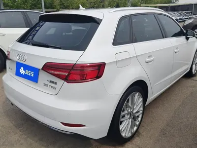 Audi A3 2018, 46400 км, за 9932.12 USD