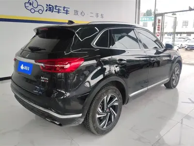 Hongqi Hongqi HS5 2022, 32400 км, за 11775.22 USD