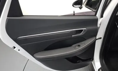 Hyundai Sonata 2022, 122092 км, за 15688.59 USD - фото 25