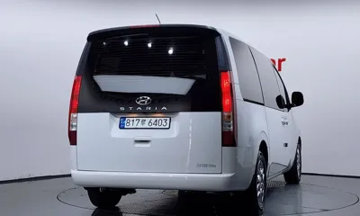Hyundai Staria 2023, 43857 км, за 16121.69 USD - фото 2