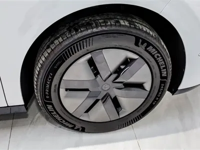 Li Auto Li MEGA 2025, 6200 км, за 69127.41 USD - фото 8