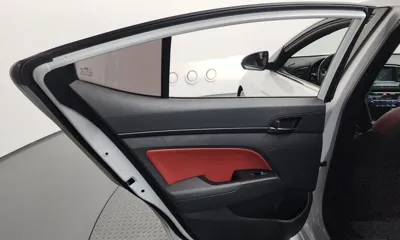 Hyundai Avante 2017, 92604 км, за 8139.61 USD - фото 25