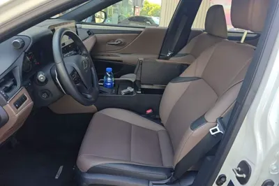 Lexus ES 2025, 4500 км, за 46322 USD - фото 8