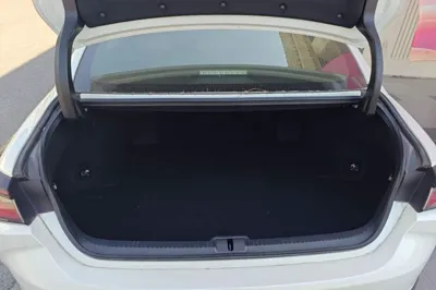 Lexus ES 2025, 4500 км, за 46322 USD - фото 12