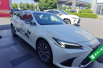 Lexus ES 2025, 4500 км, за 46322 USD - фото 16