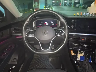 Volkswagen Passat 2023, 46500 км, за 17161.13 USD