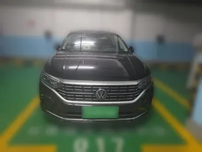 Volkswagen Passat 2023, 46500 км, за 17161.13 USD - фото 24