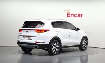 Kia Sportage 2018, 146300 км, за 8467.9 USD