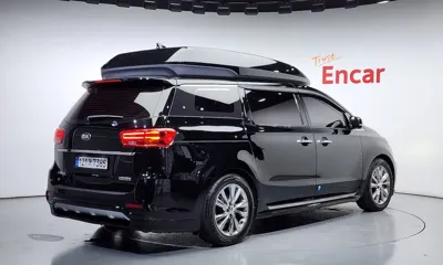 Kia Canival 2019, 77347 км, за 14873.09 USD