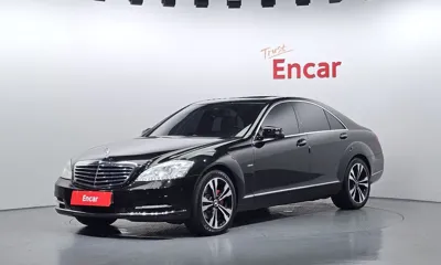 Mercedes-Benz S-Class · 2012 год