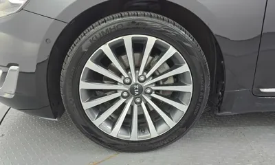 Kia K7 2014, 128520 км, за 4069.84 USD