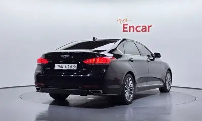 Hyundai Genesis 2016, 113809 км, за 8131.68 USD