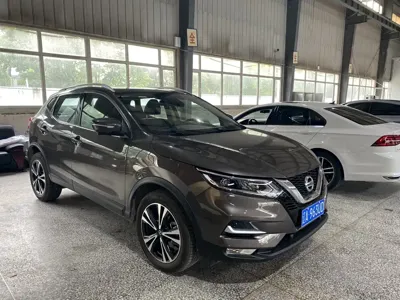 Nissan Qashqai 2023, 4200 км, за 16030.87 USD